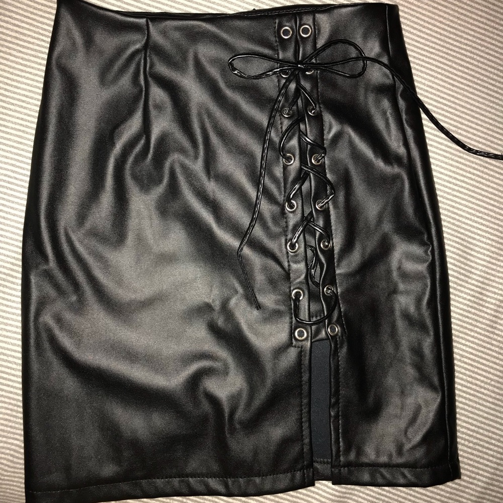 Black stretchy leather skirt